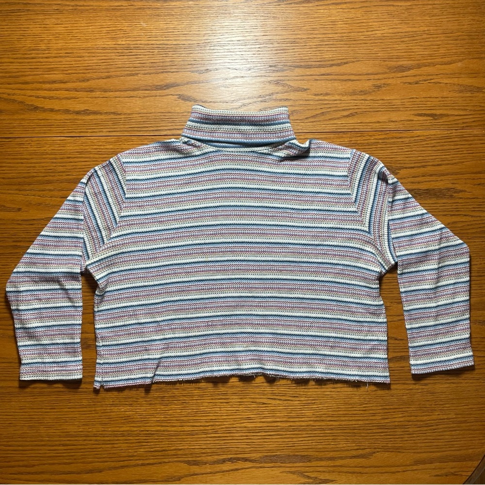 Long sleeve turtleneck waffle knit multicolor stripe size medium/large